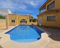 Sale - Villa - Los Alcázares